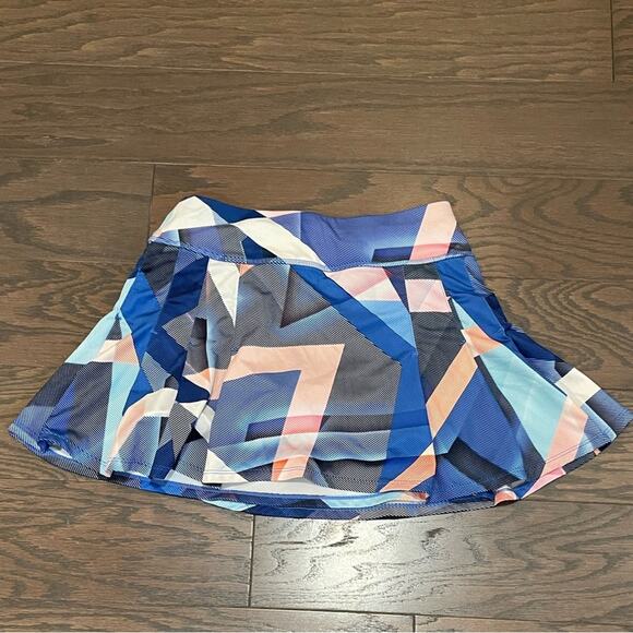 Athleta Electric Geo Speed Skort Size XS - Picture 3 of 9